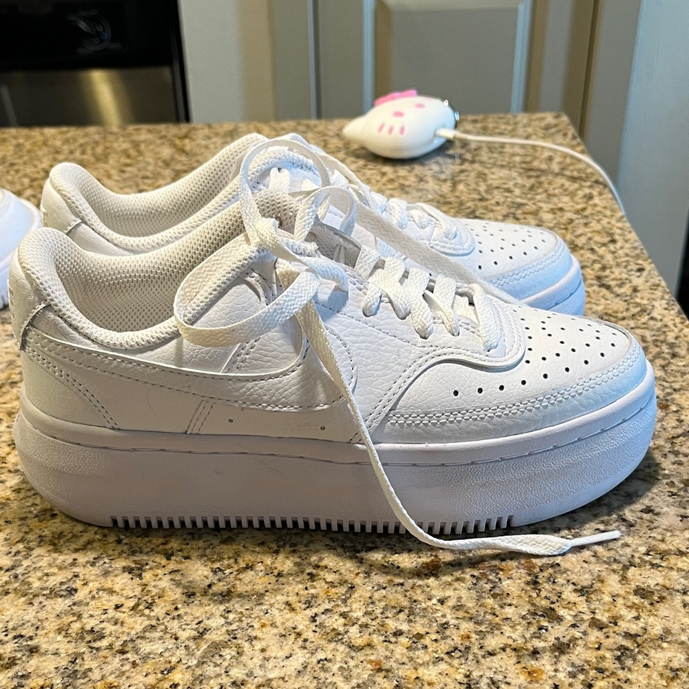 Nike Women's White Athletic Shoes